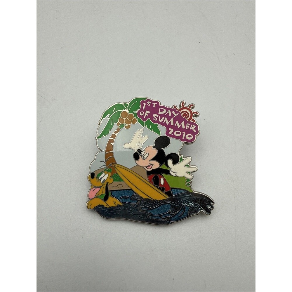 1st Day of Summer 2010 Mickey & Pluto Surfing Disney Trading Pin Limited Edition